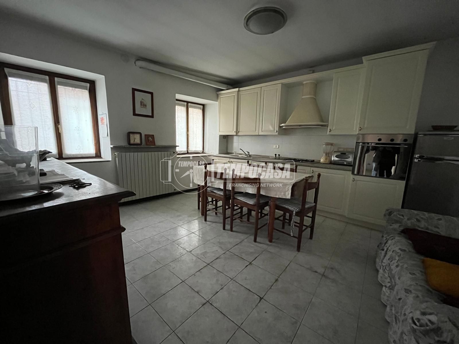 5+ locali in Vendita a Treviolo | Euro 310.000 | Mq 320 | Tempocasa