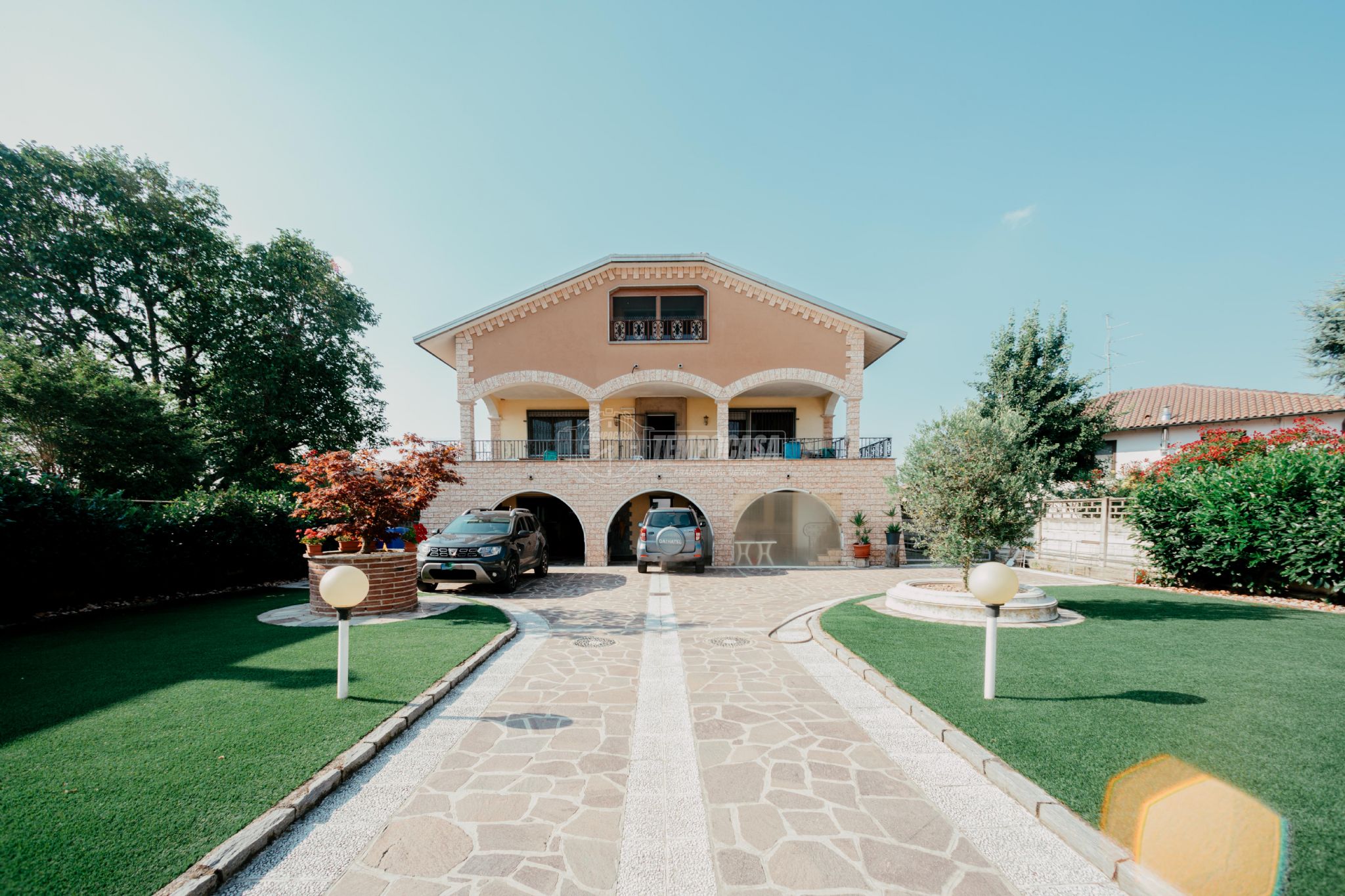 Villa in Vendita a Albonese | Tempocasa