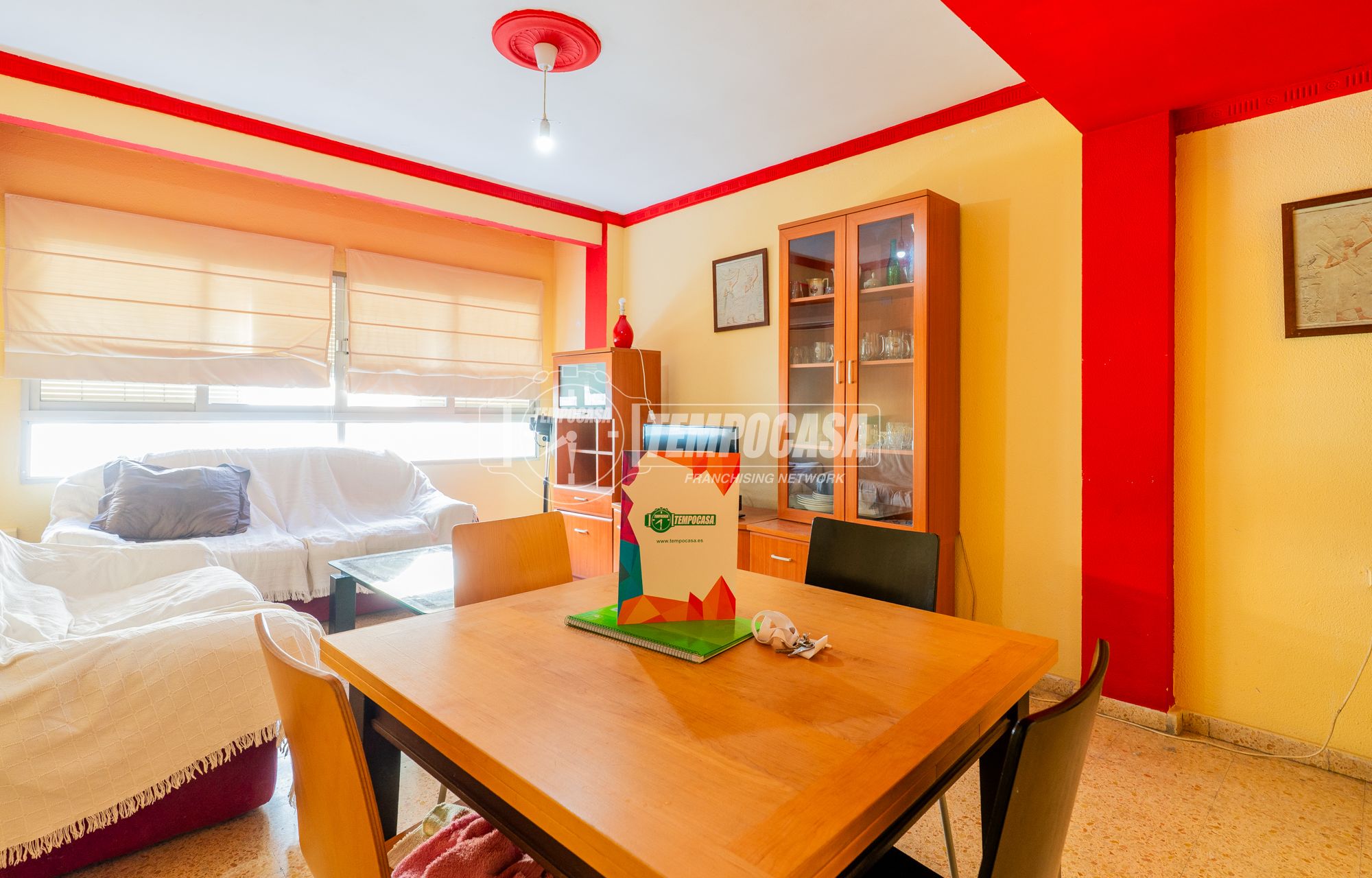 Cuatro habitaciones en Venta a València