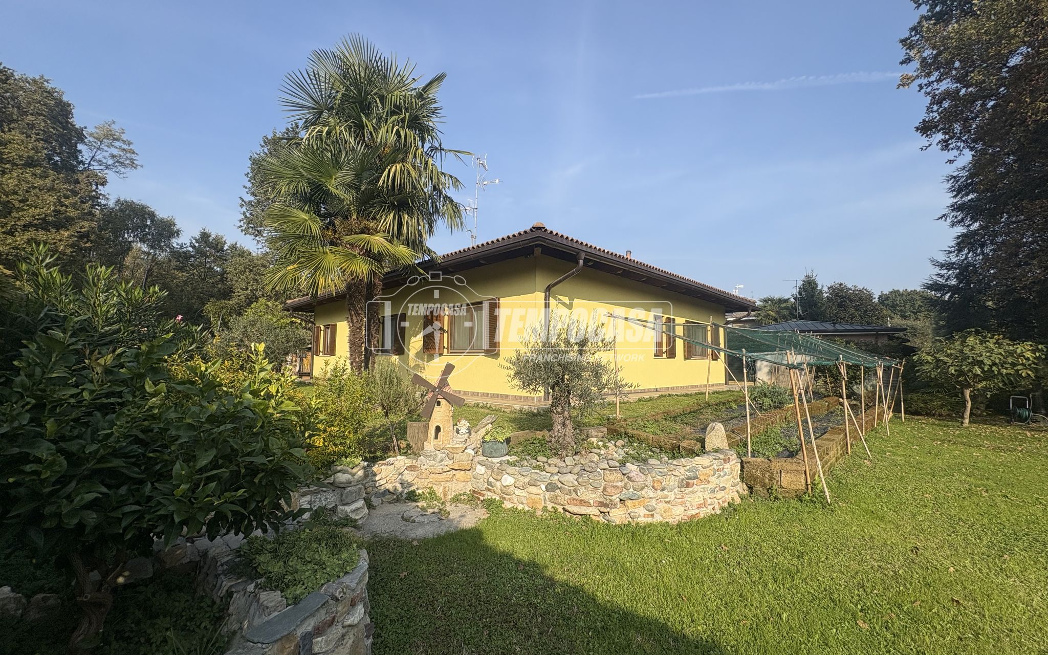 Villa in Vendita a Lazzate | Euro 450.000 | Mq 110 | Tempocasa