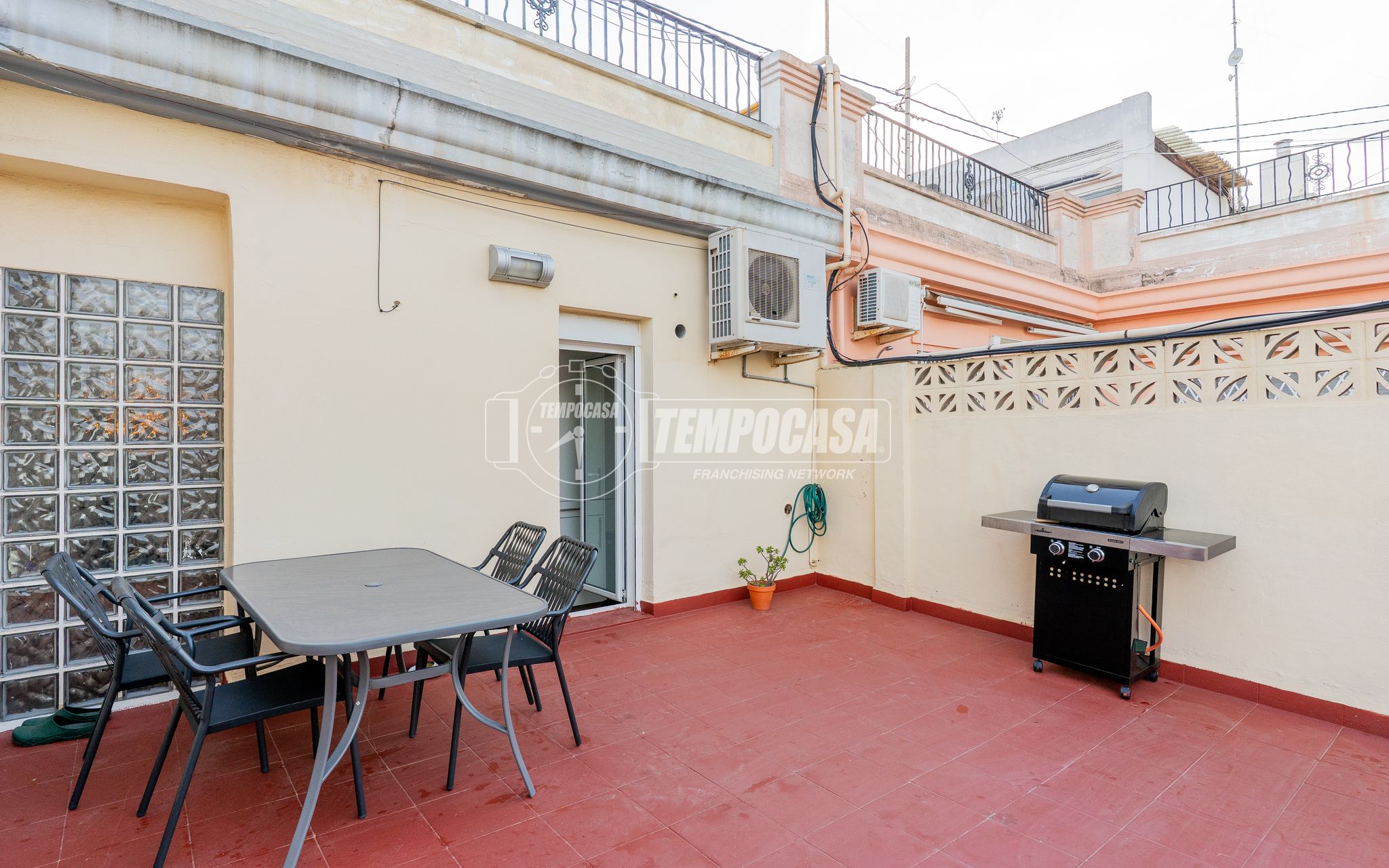 Dos habitaciones en Venta a València