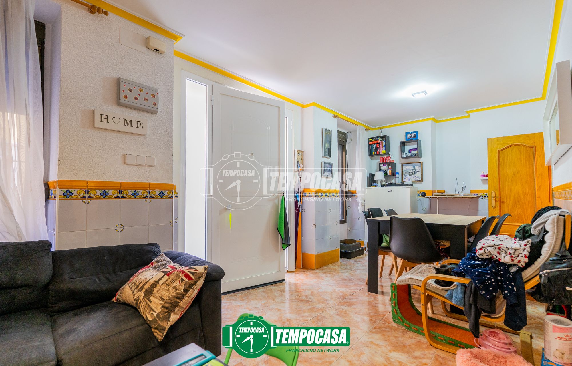 Cuatro habitaciones en Venta a Llíria