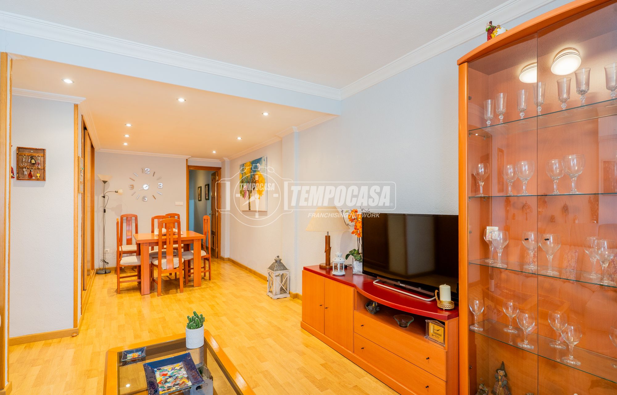 Tres habitaciones en Venta a València