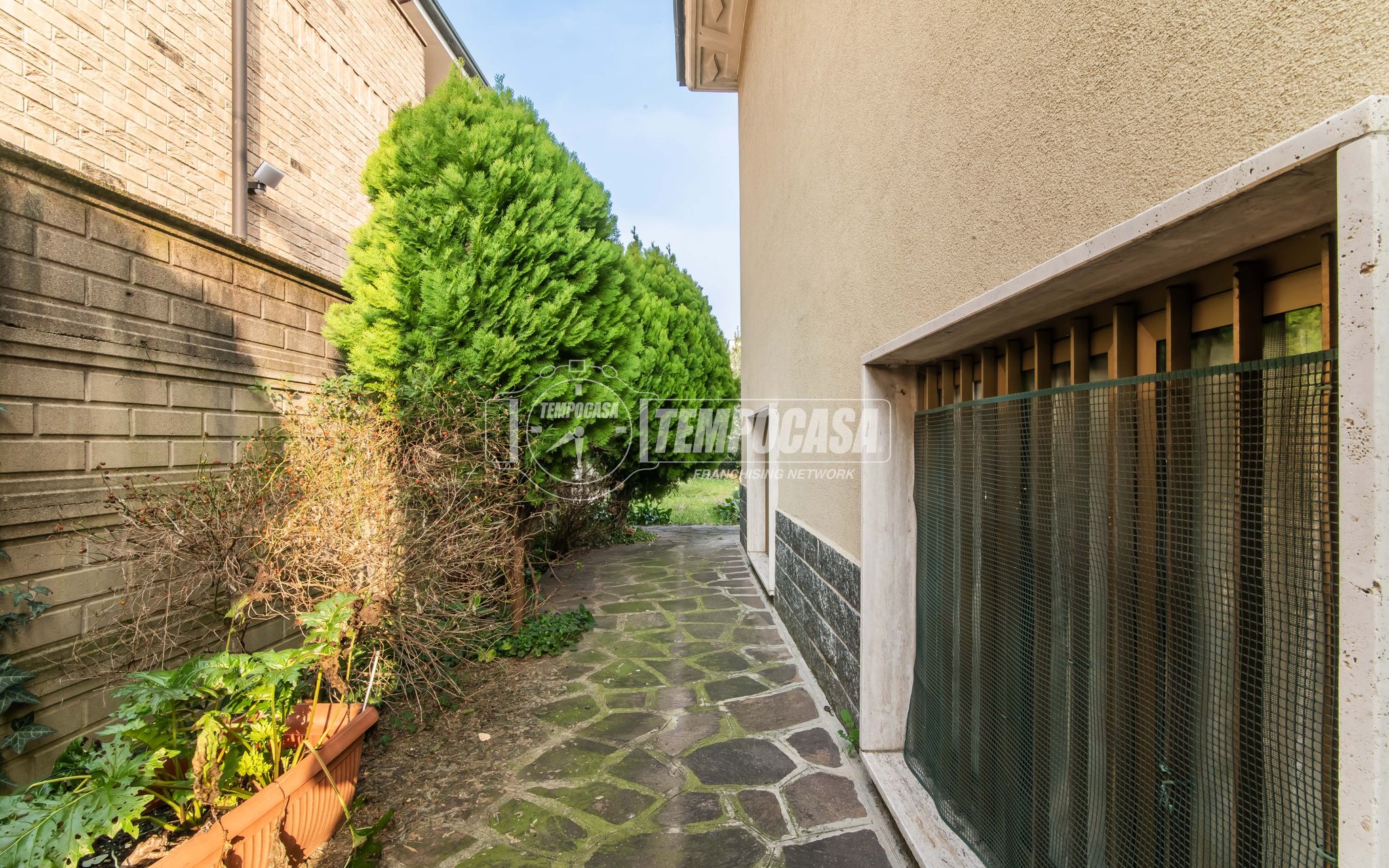 Villa unifamiliare in Vendita a Paderno Dugnano | Euro 359.000 | Mq 150 ...