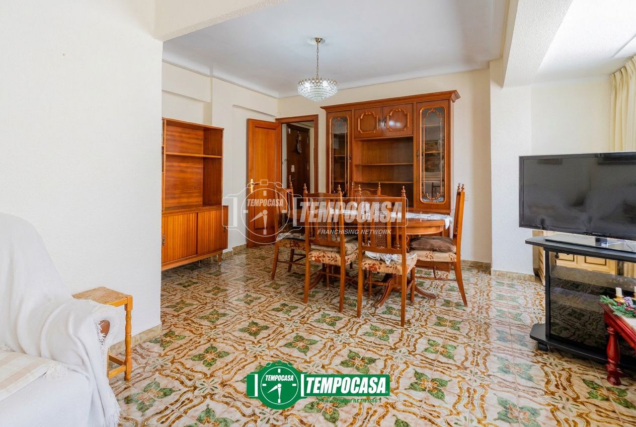 Dos habitaciones en Venta a València