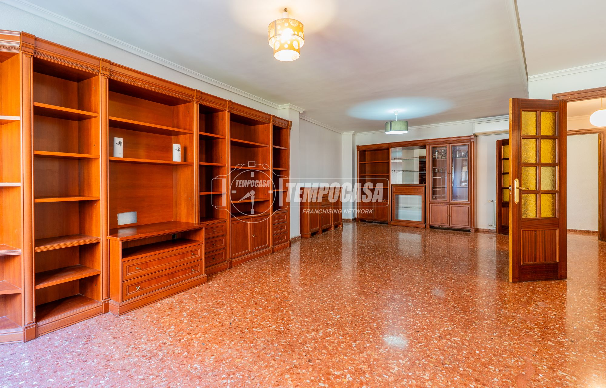 Cuatro habitaciones en Venta a València