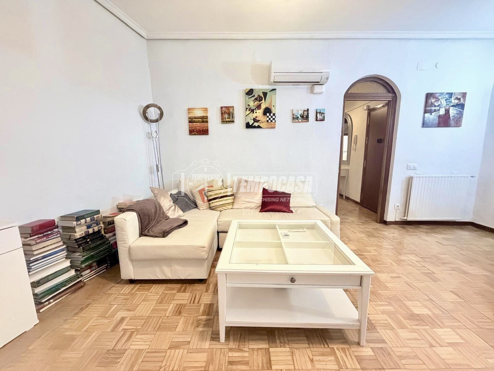 Tres habitaciones en Venta a Madrid