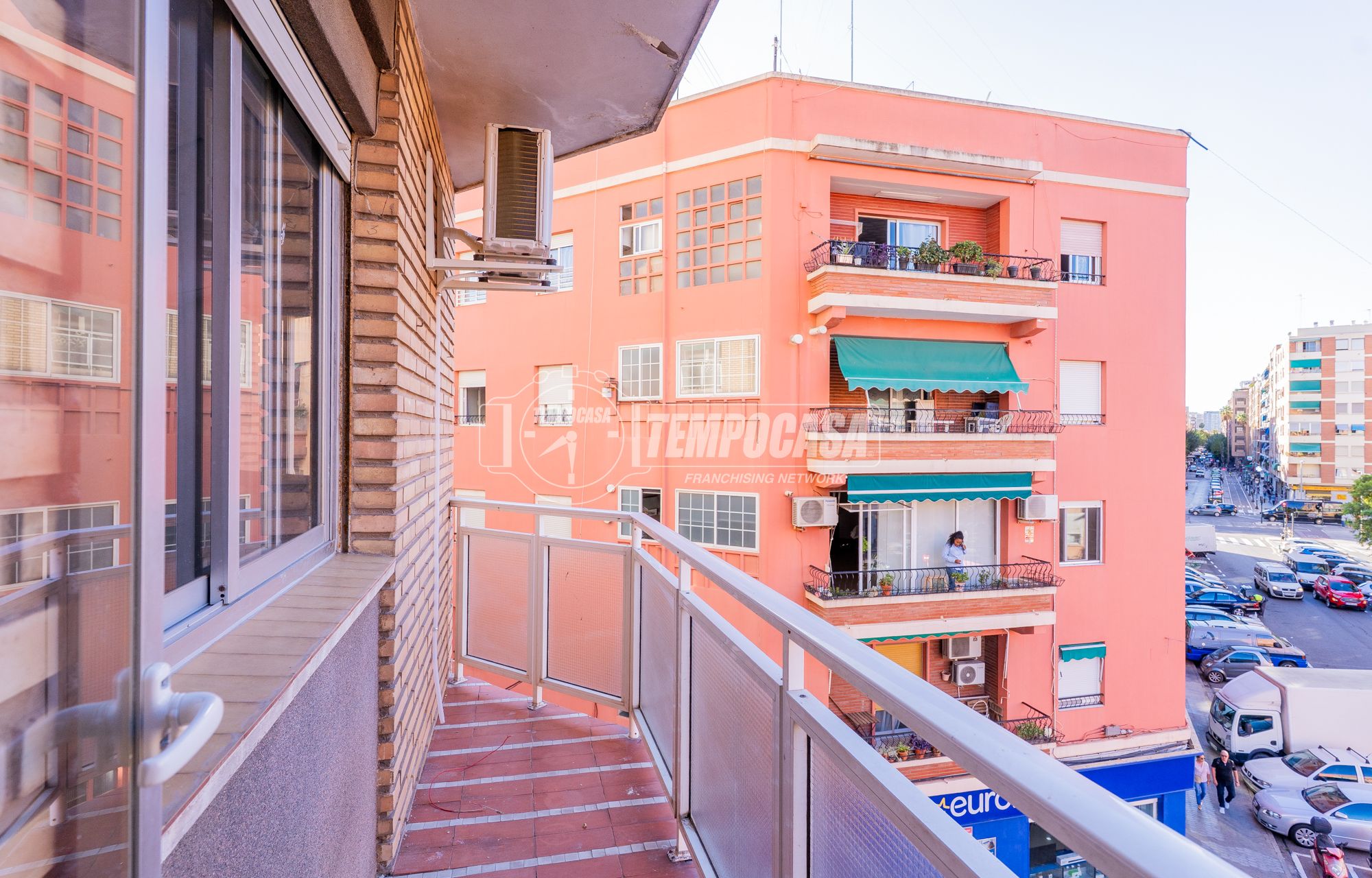 Tres habitaciones en Venta a València