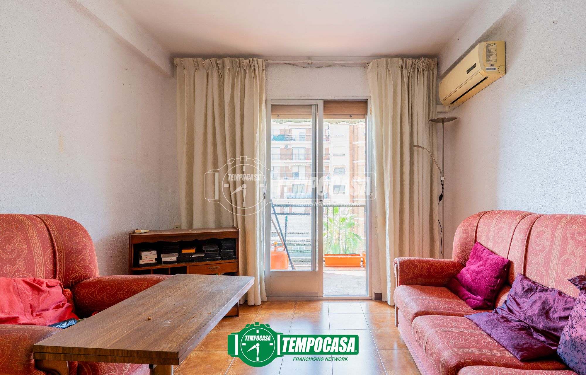 Tres habitaciones en Venta a València